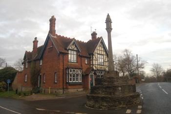 The Red Lion and Village Cross December 2008